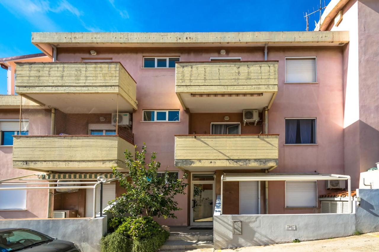 Sardinia-Holiday La Casa Delle Pavoncelle Ла-Маддалена Экстерьер фото